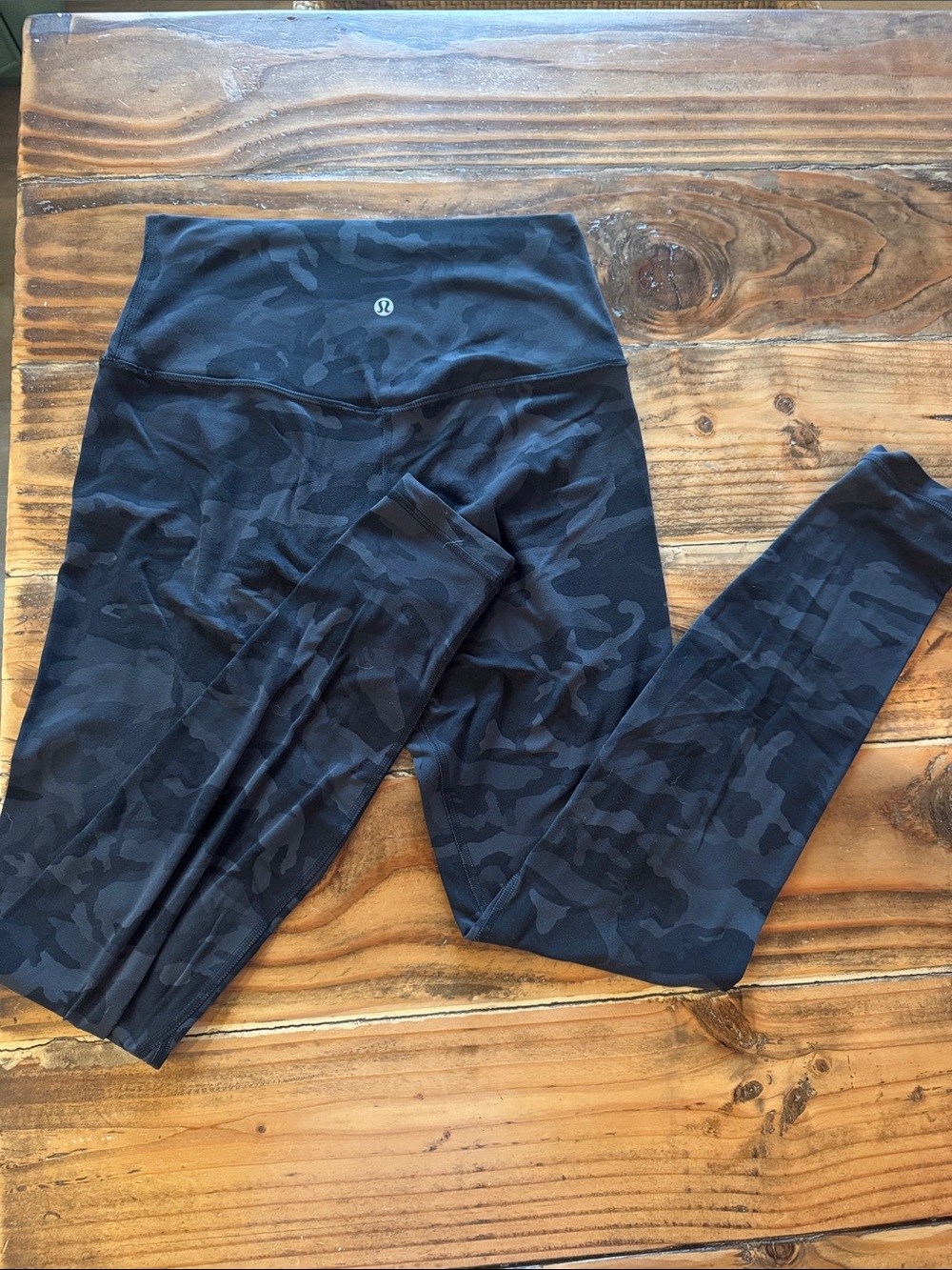 Lululemon athletica size 6 Black Camo Leggings